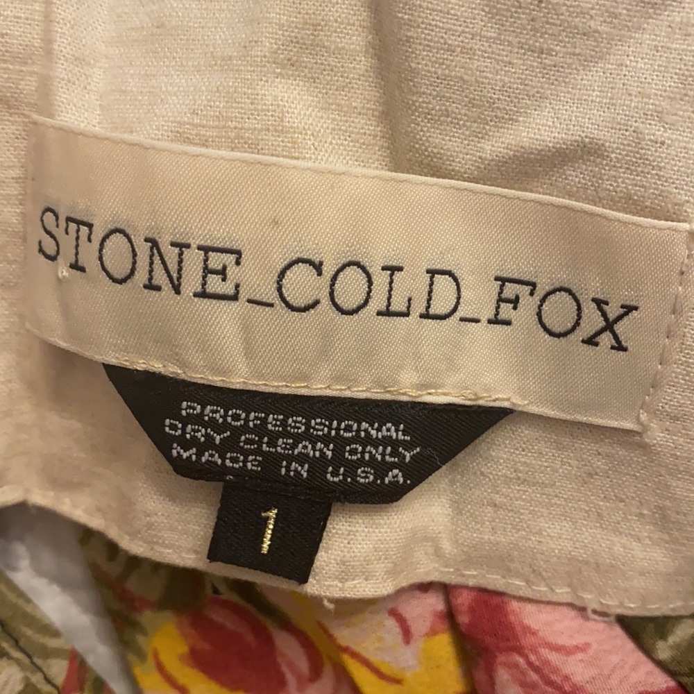 Stunning stone cold fox - Picture 3 of 5